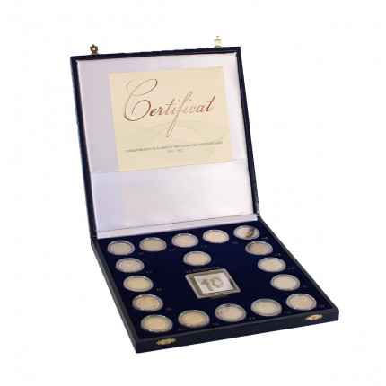 Estojo 17 Moedas e 1 Selo Comemorativo 2002-2012 C/ Certificado FC Luxemburgo Europa 247/500
